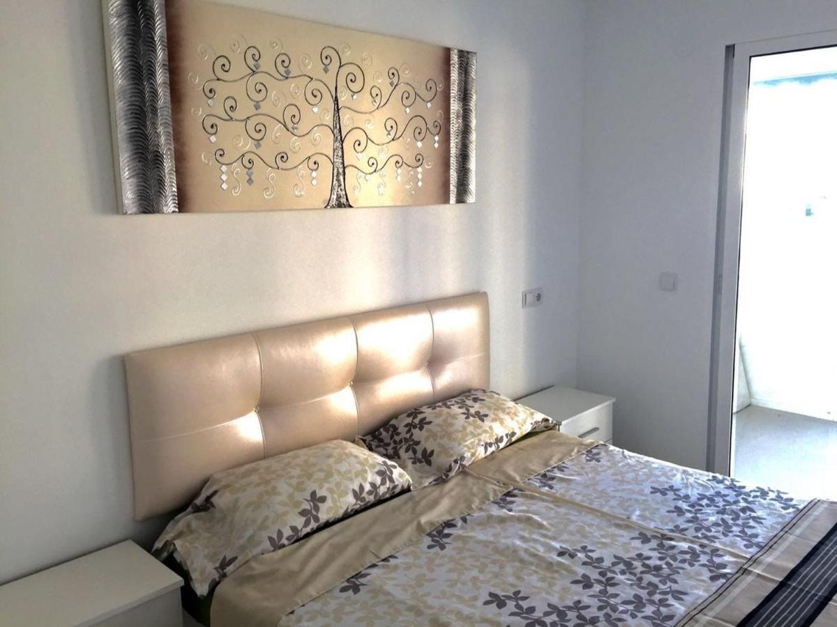 Levante Beachfront Luxury Apartment Benidorm Exterior photo